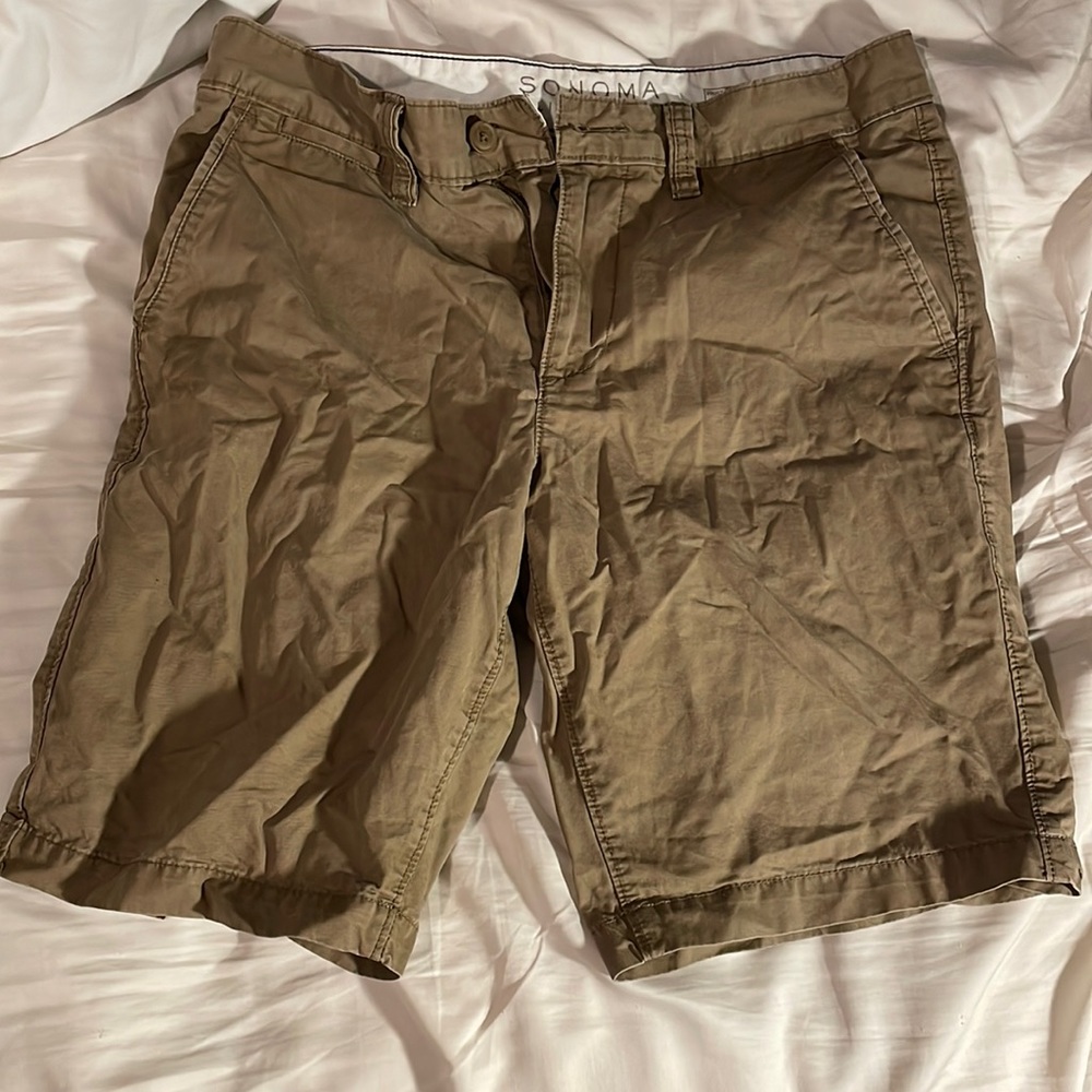 Khaki shorts